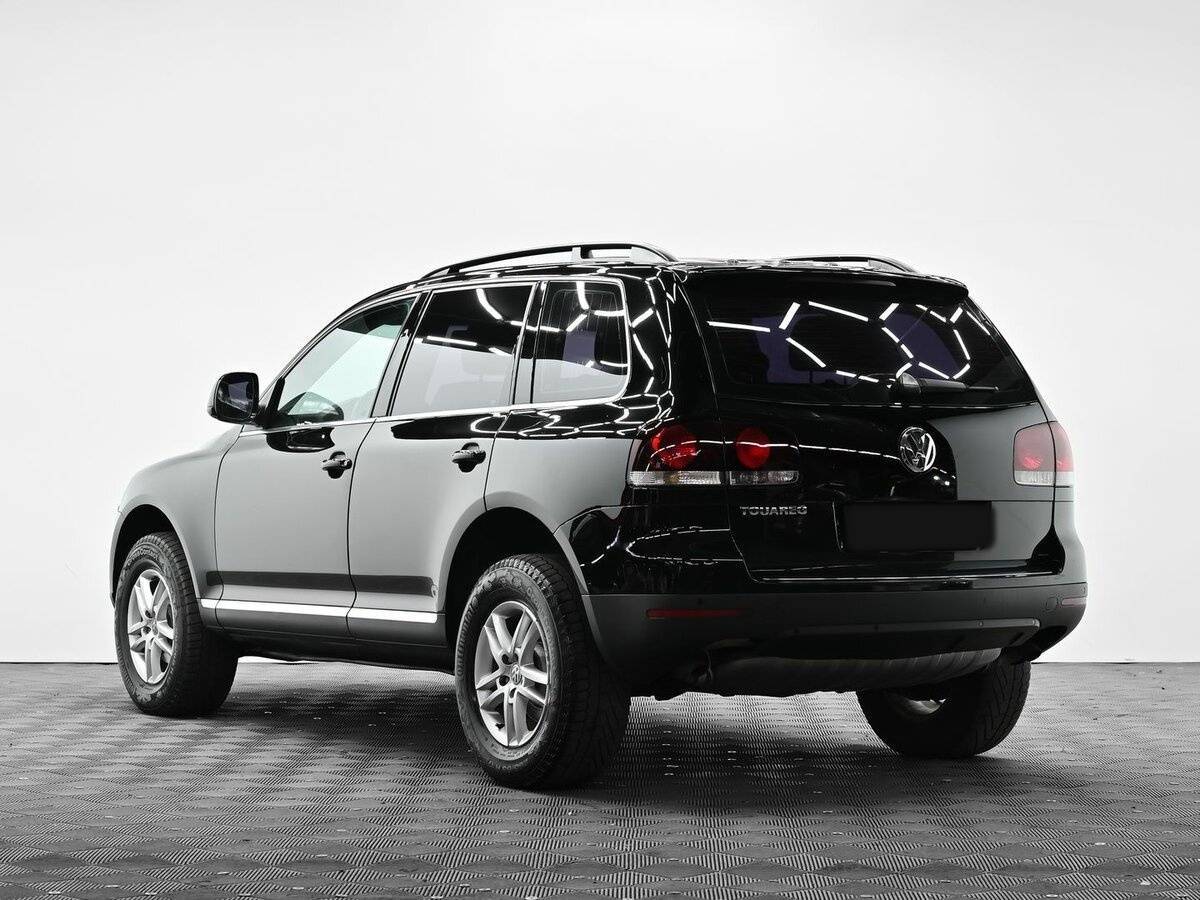 Купить Volkswagen Touareg с пробегом. Фото: #2