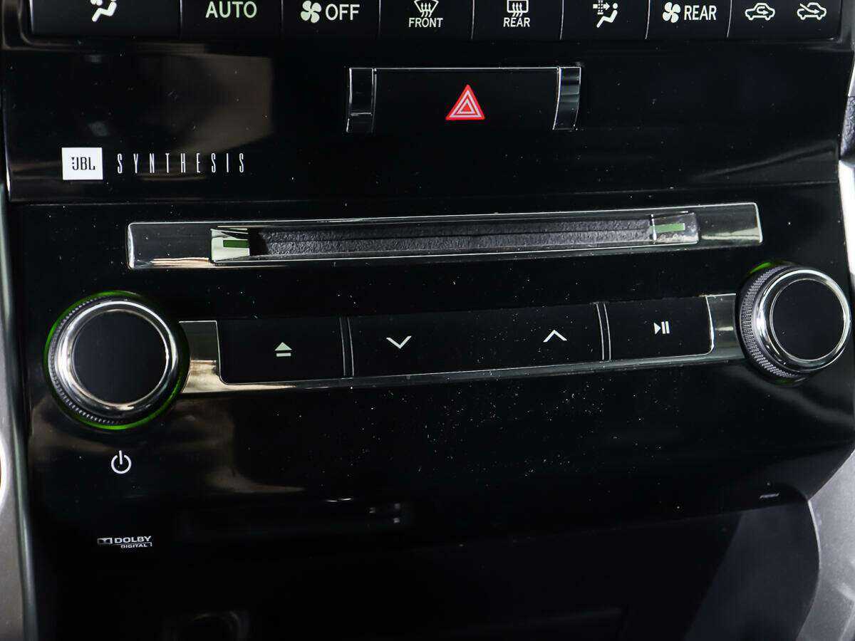 Купить Toyota Land Cruiser с пробегом. Фото: #20