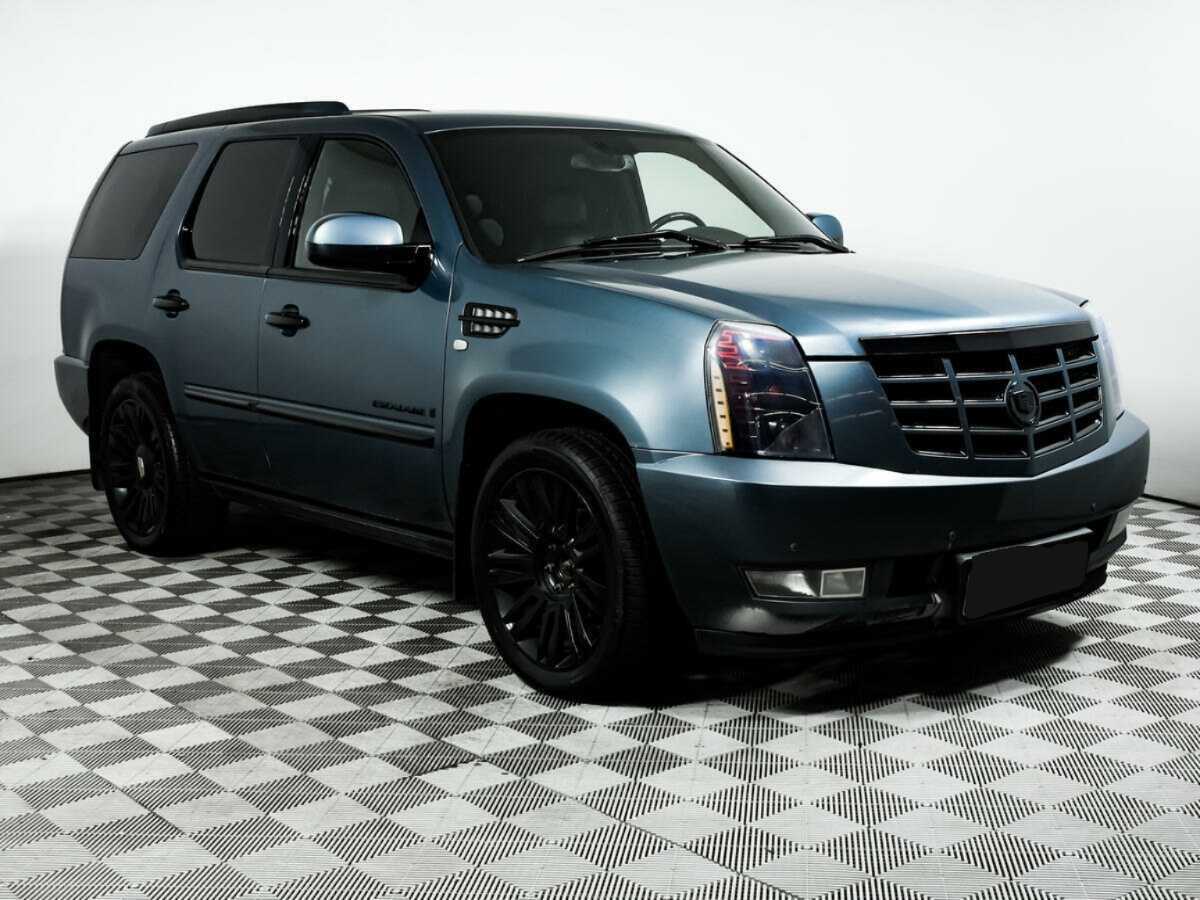 Купить Cadillac Escalade с пробегом. Фото: #2