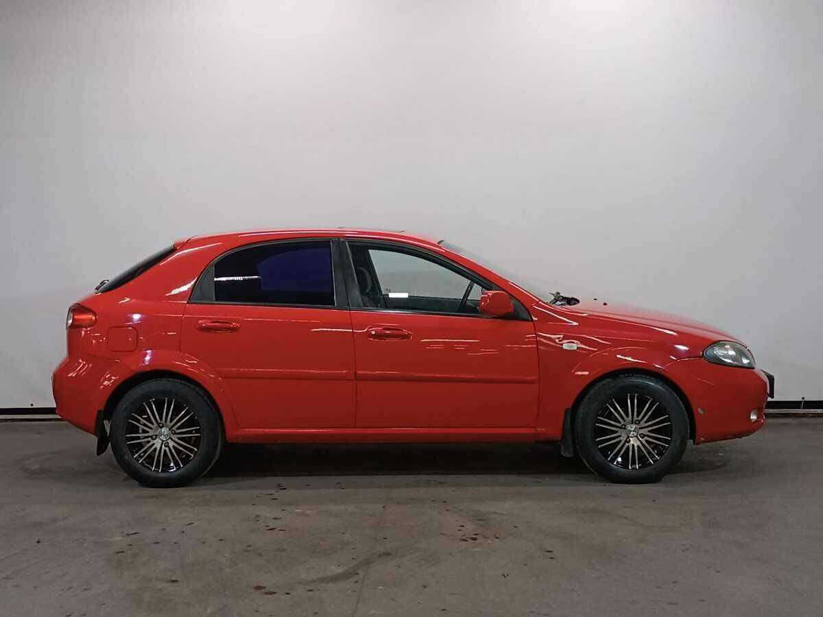 Купить Chevrolet Lacetti с пробегом. Фото: #3