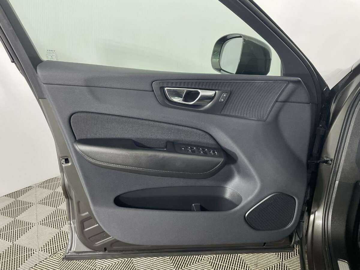 Купить Volvo XC60 с пробегом. Фото: #7