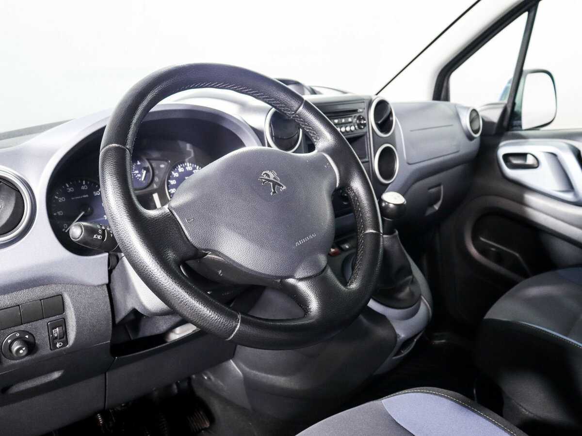Купить Peugeot Partner с пробегом. Фото: #10