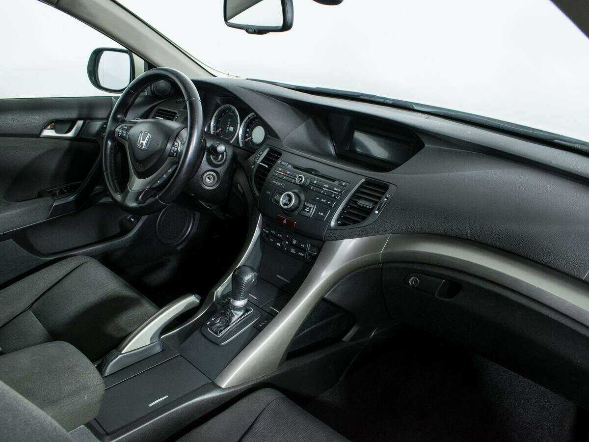 Купить Honda Accord с пробегом. Фото: #8