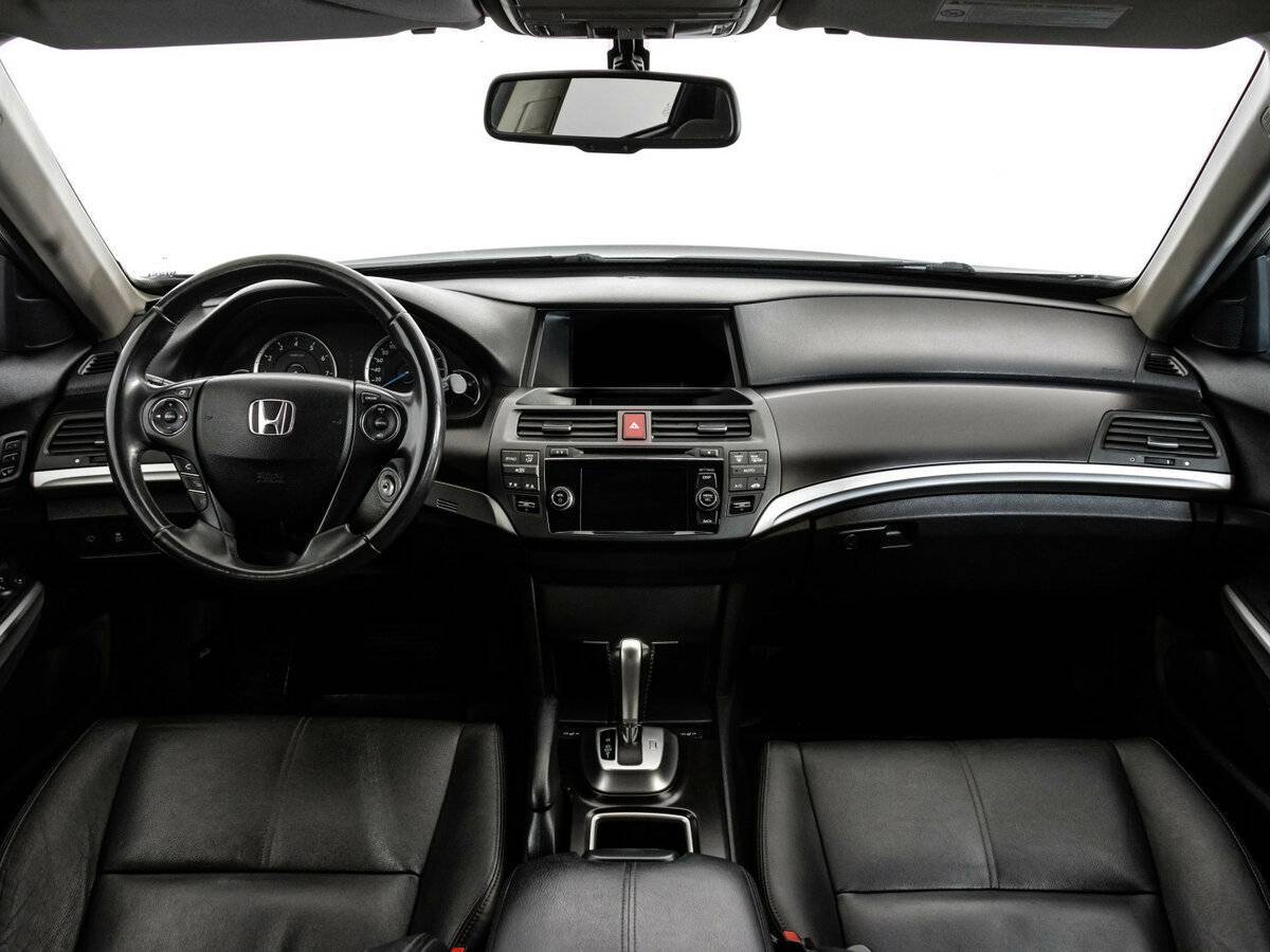 Купить Honda Crosstour с пробегом. Фото: #9