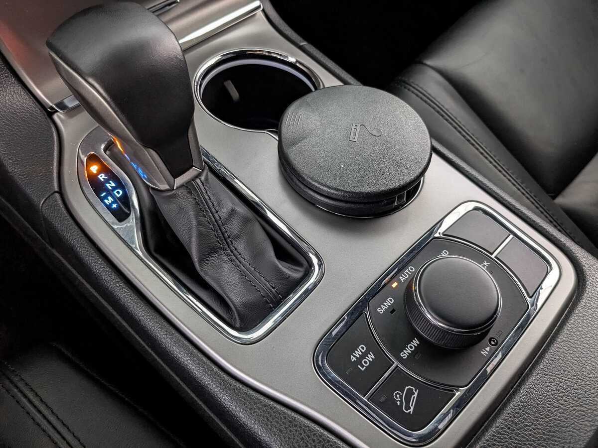 Купить Jeep Grand Cherokee с пробегом. Фото: #25