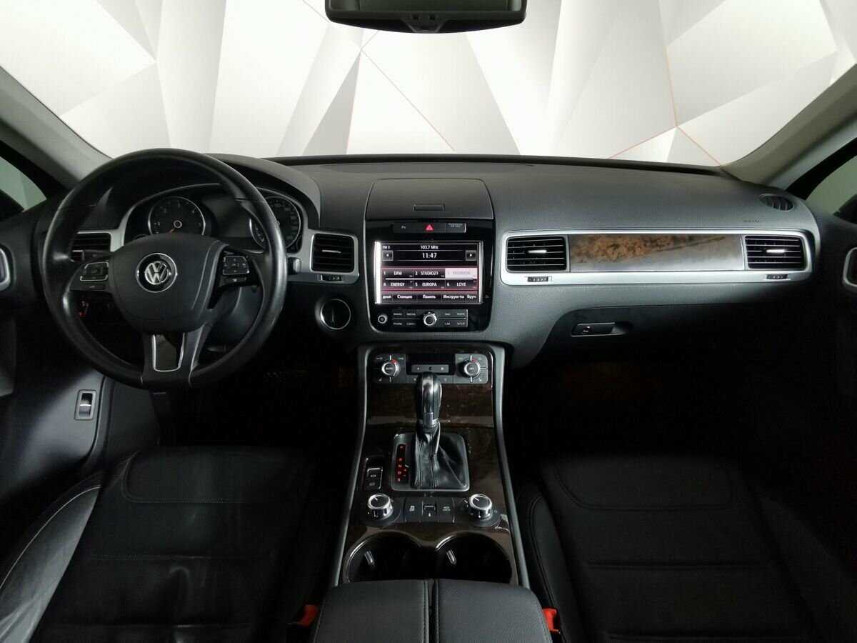 Купить Volkswagen Touareg с пробегом. Фото: #9