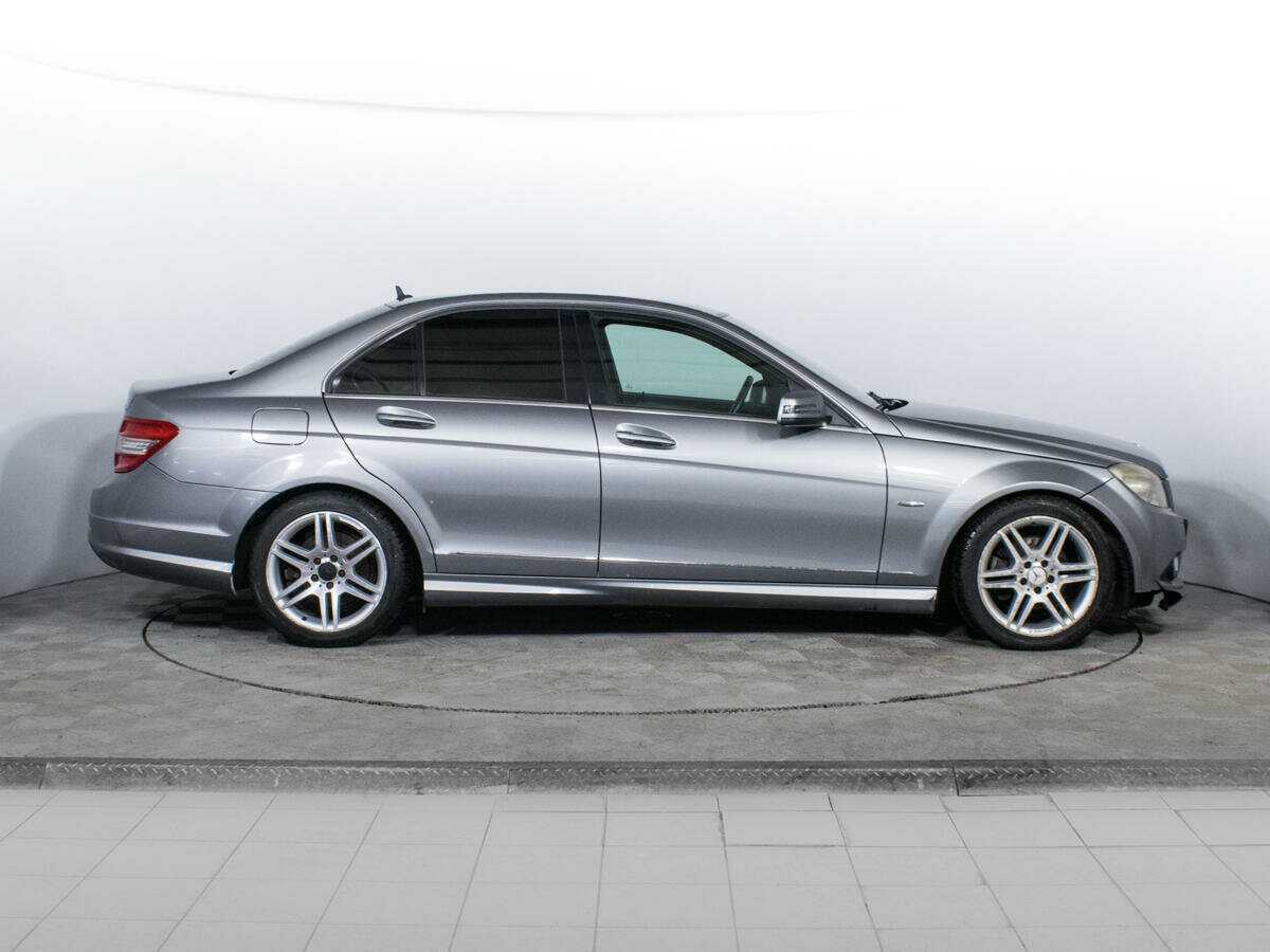 Купить Mercedes-Benz C-Класс с пробегом. Фото: #3