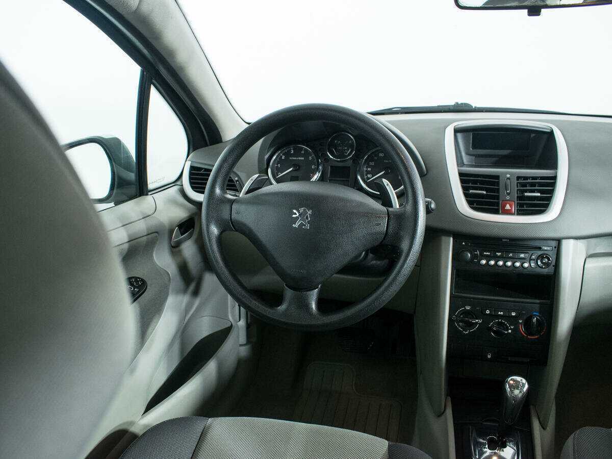 Купить Peugeot 207 с пробегом. Фото: #13