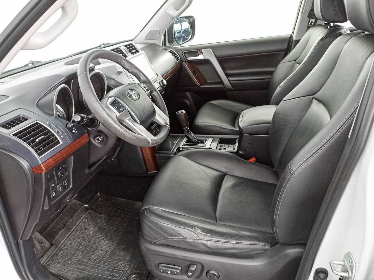 Купить Toyota Land Cruiser Prado с пробегом. Фото: #15