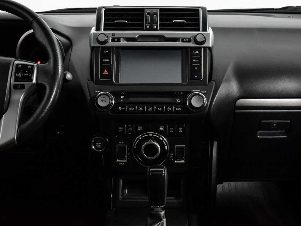 Купить Toyota Land Cruiser Prado с пробегом. Фото: #12