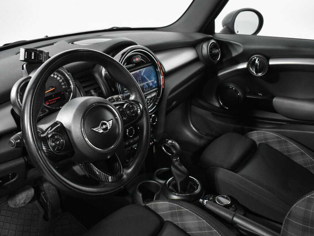 Купить Mini Hatch с пробегом. Фото: #8