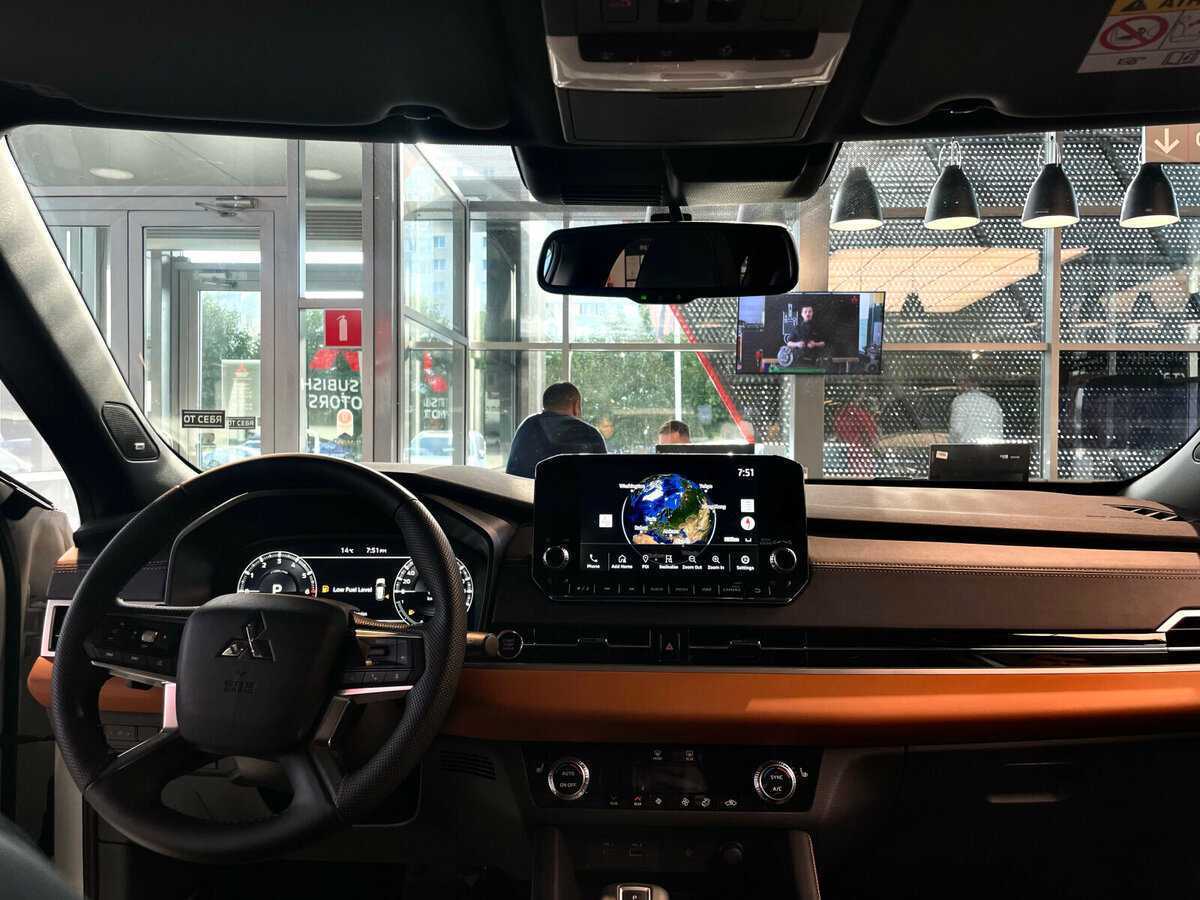 Купить Mitsubishi Outlander с пробегом. Фото: #6