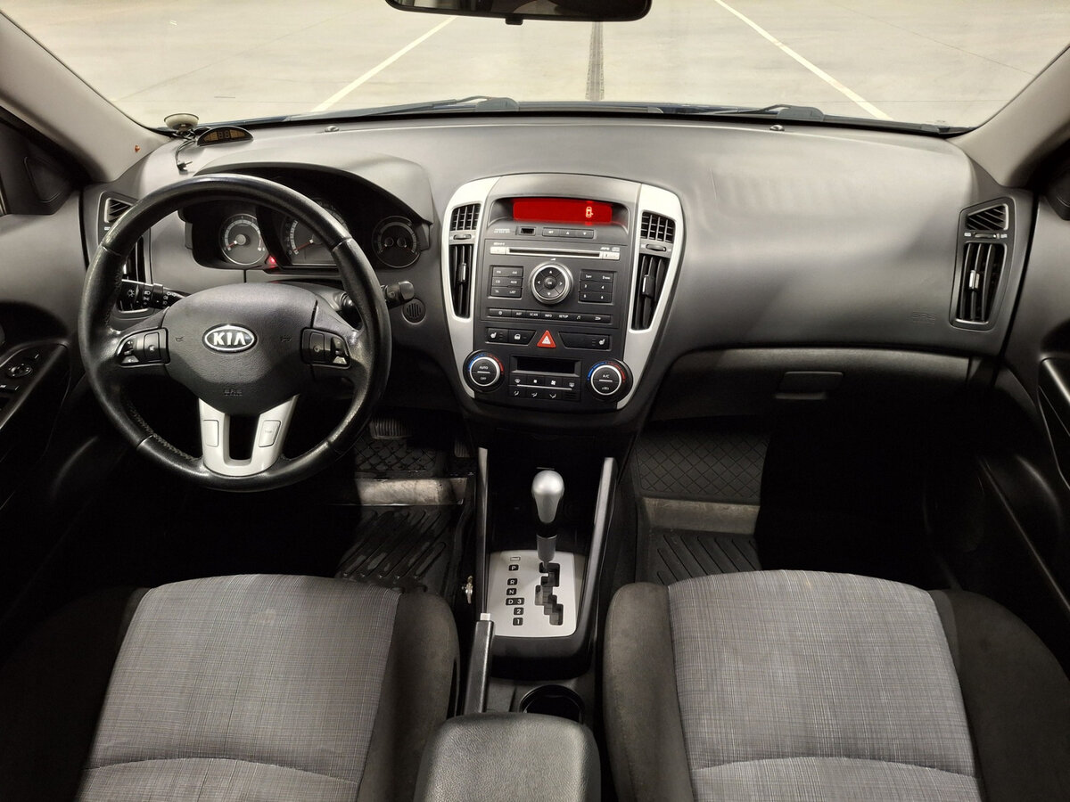 Купить Kia Ceed с пробегом. Фото: #11