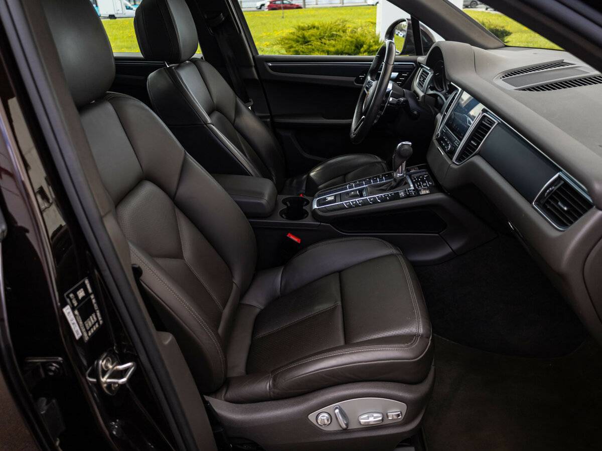 Купить Porsche Macan с пробегом. Фото: #11