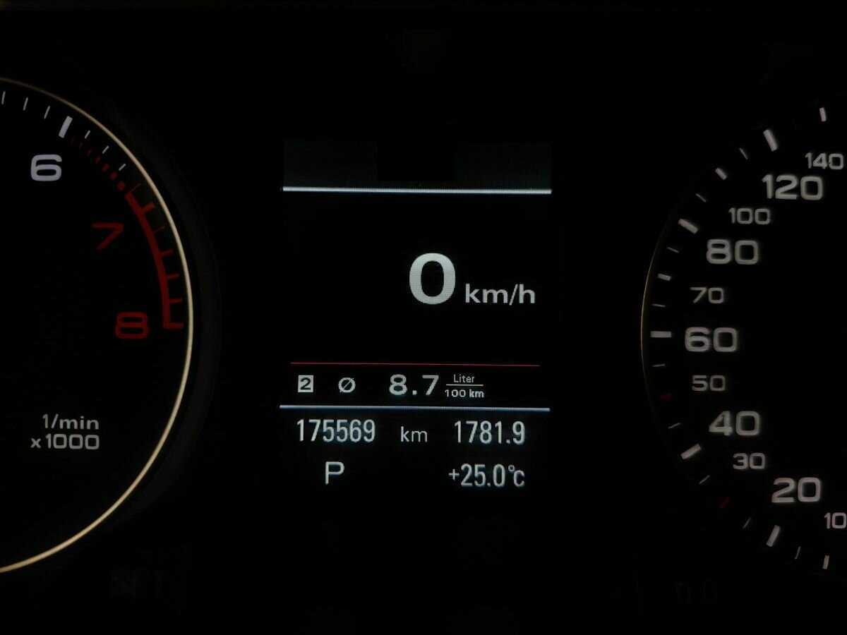 Купить Audi A4 с пробегом. Фото: #14