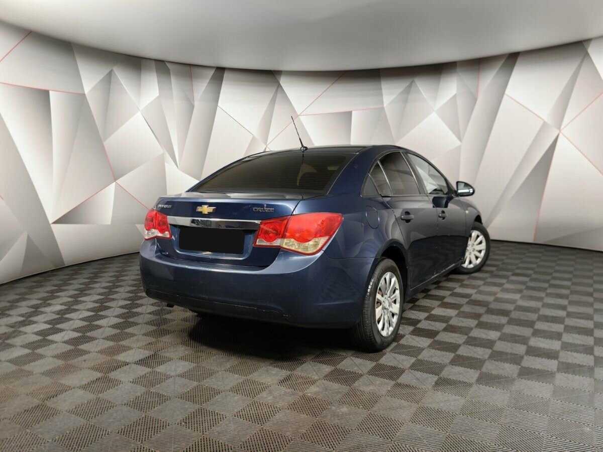 Купить Chevrolet Cruze с пробегом. Фото: #1