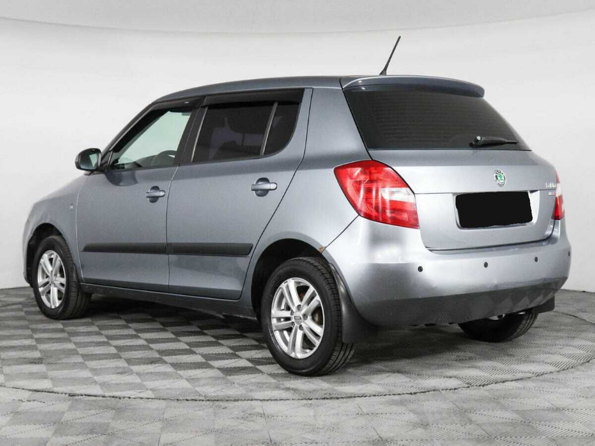 Купить Skoda Fabia с пробегом. Фото: #6
