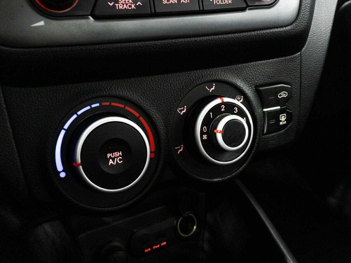 Купить Kia Rio с пробегом. Фото: #14