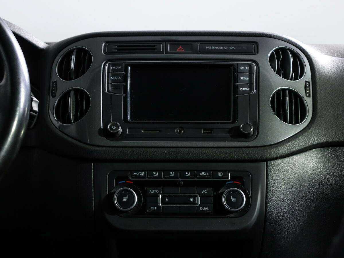 Купить Volkswagen Tiguan с пробегом. Фото: #12