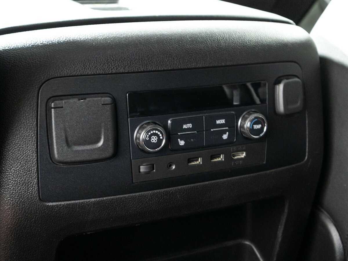 Купить Chevrolet Tahoe с пробегом. Фото: #15