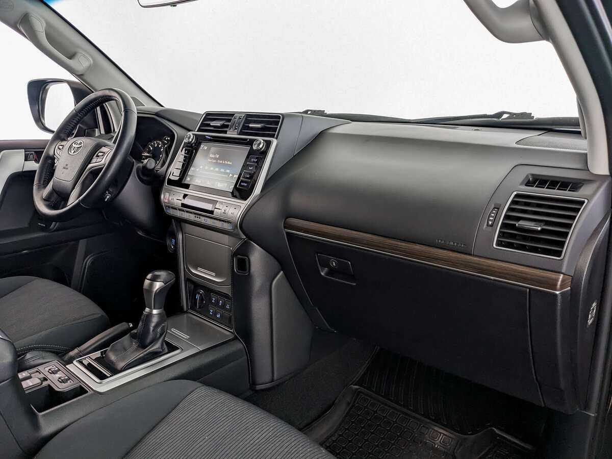 Купить Toyota Land Cruiser Prado с пробегом. Фото: #8