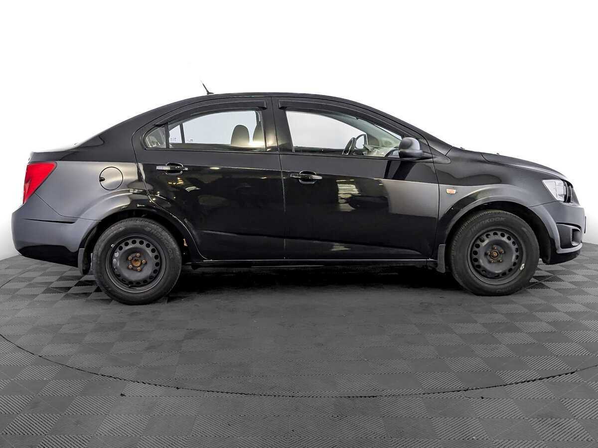 Купить Chevrolet Aveo с пробегом. Фото: #3
