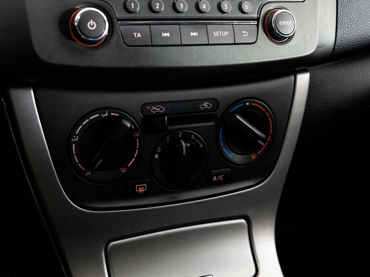 Купить Nissan Sentra с пробегом. Фото: #10