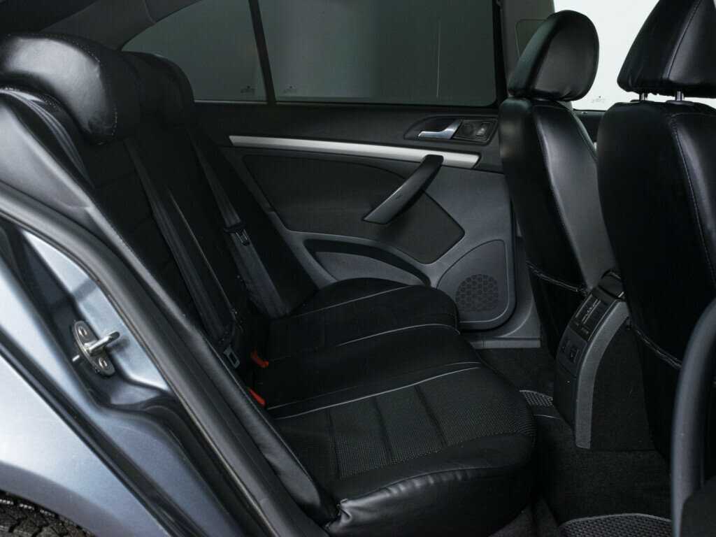 Купить Skoda Octavia с пробегом. Фото: #9