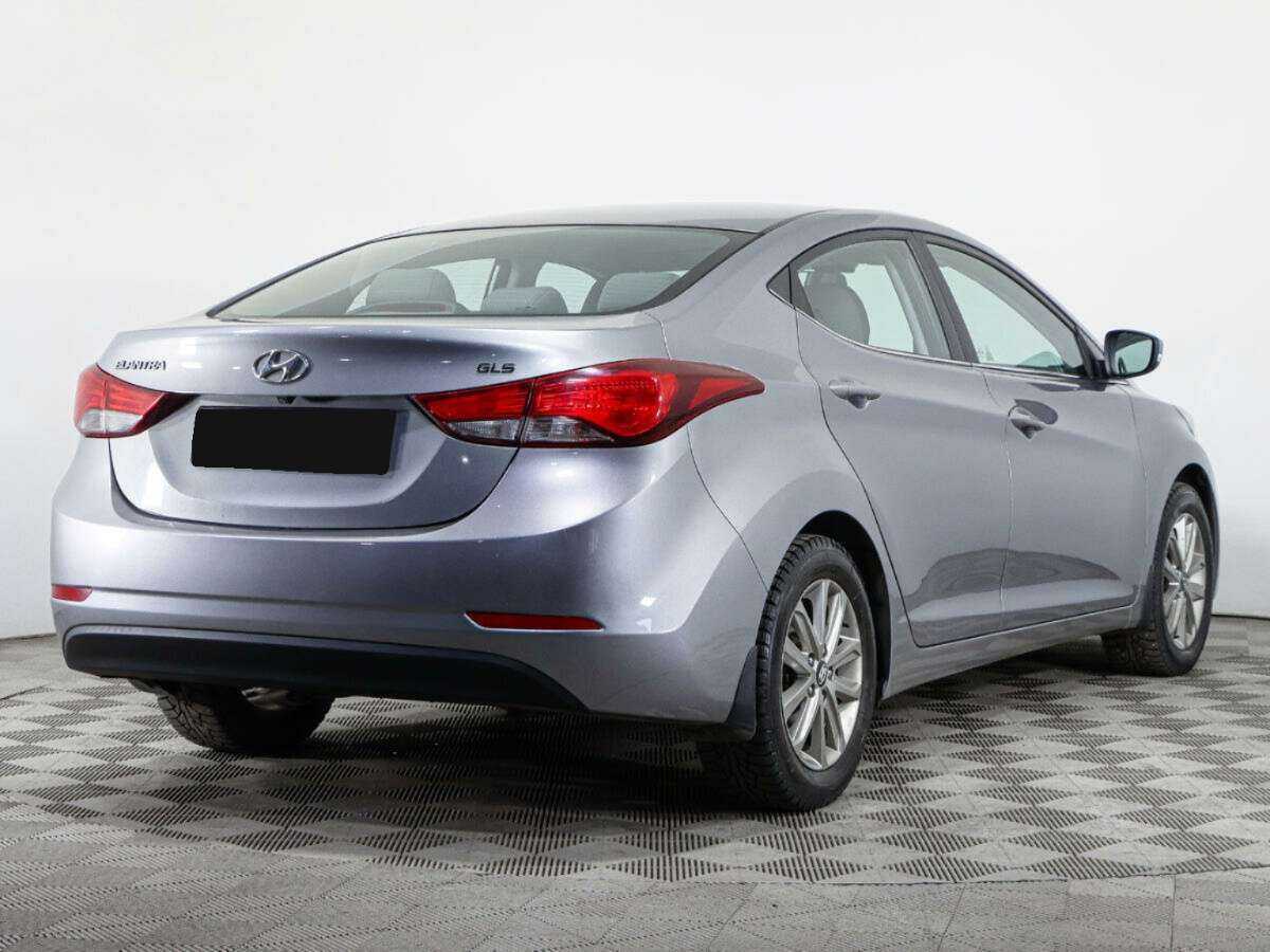 Купить Hyundai Elantra с пробегом. Фото: #4