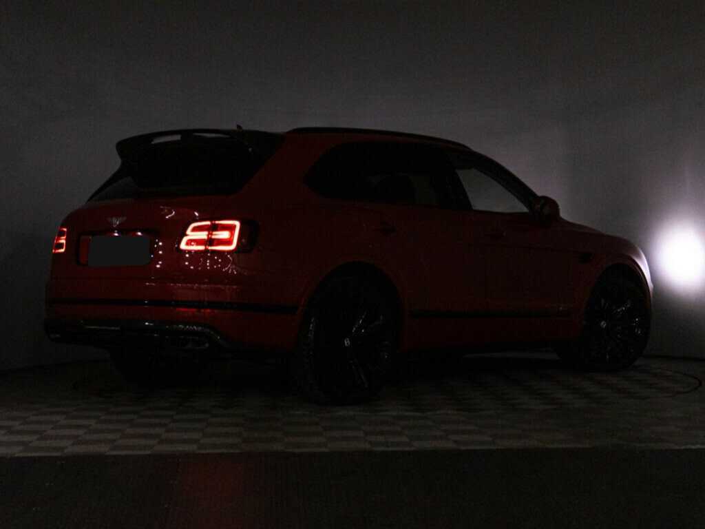 Купить Bentley Bentayga с пробегом. Фото: #35