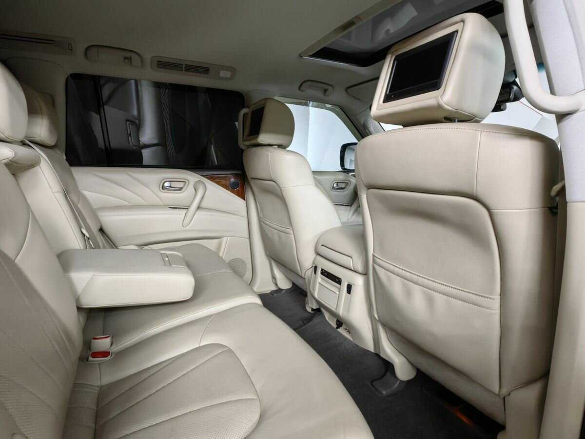 Купить Infiniti QX80 с пробегом. Фото: #11