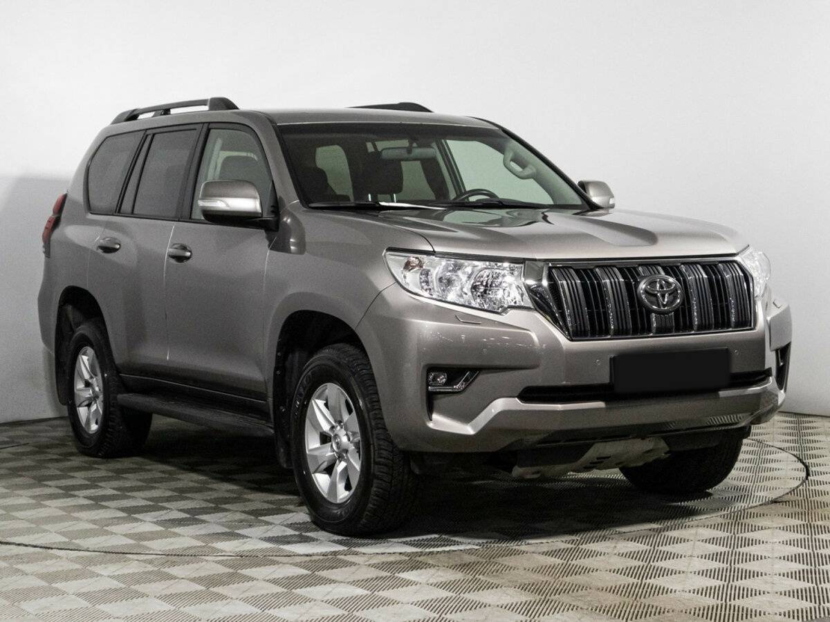 Купить Toyota Land Cruiser Prado с пробегом. Фото: #2