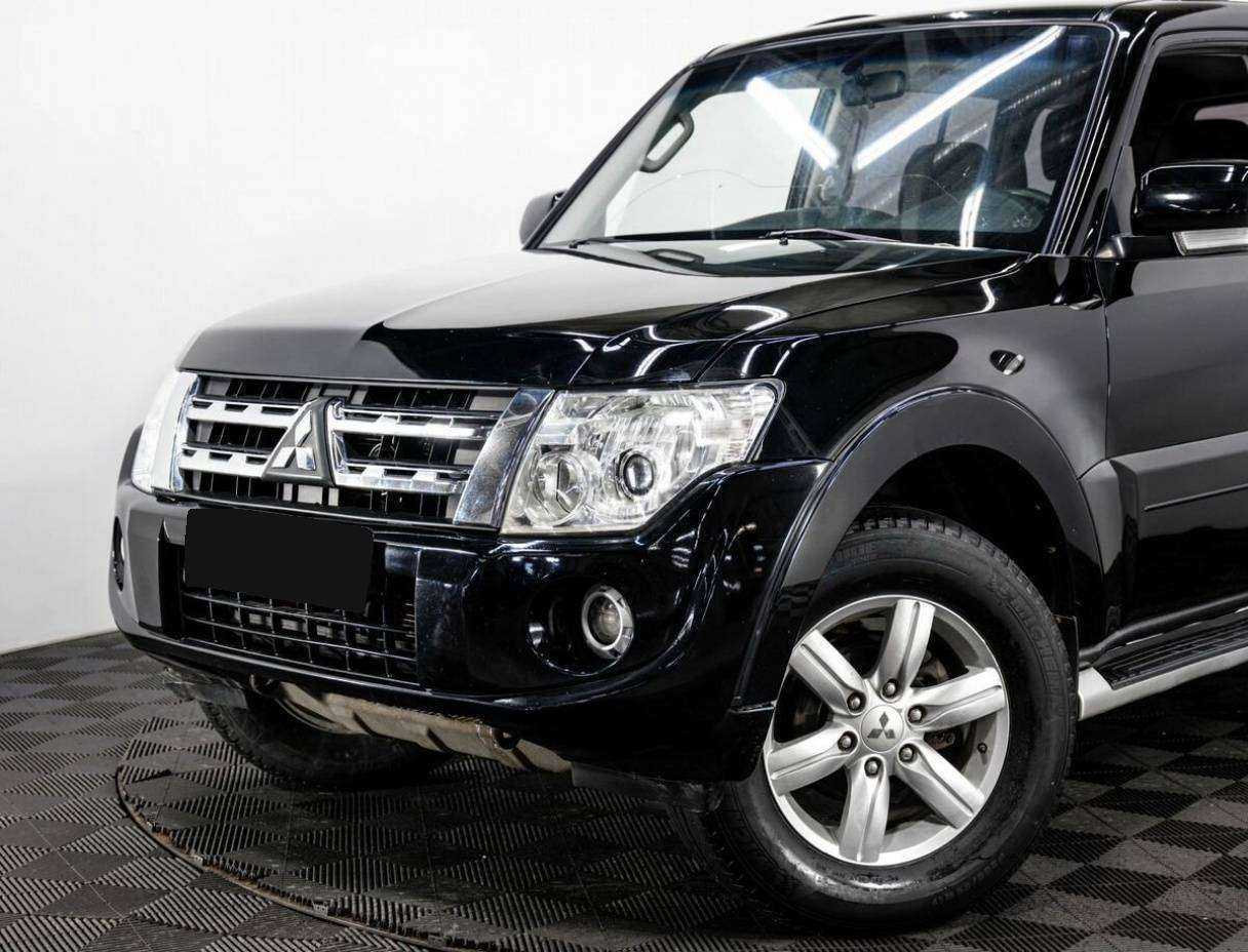 Купить Mitsubishi Pajero с пробегом. Фото: #6