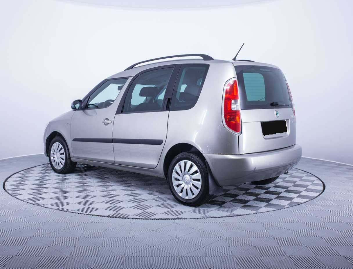 Купить Skoda Roomster с пробегом. Фото: #6