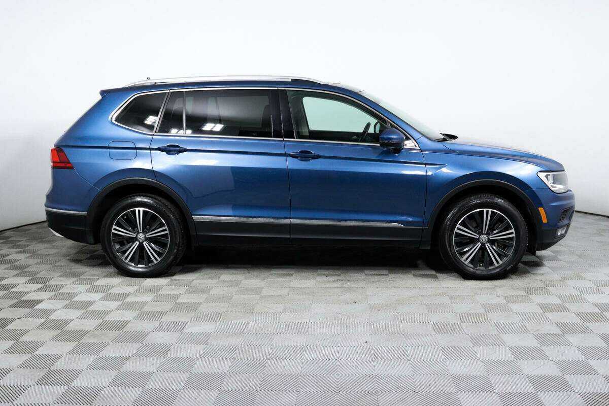 Купить Volkswagen Tiguan с пробегом. Фото: #3