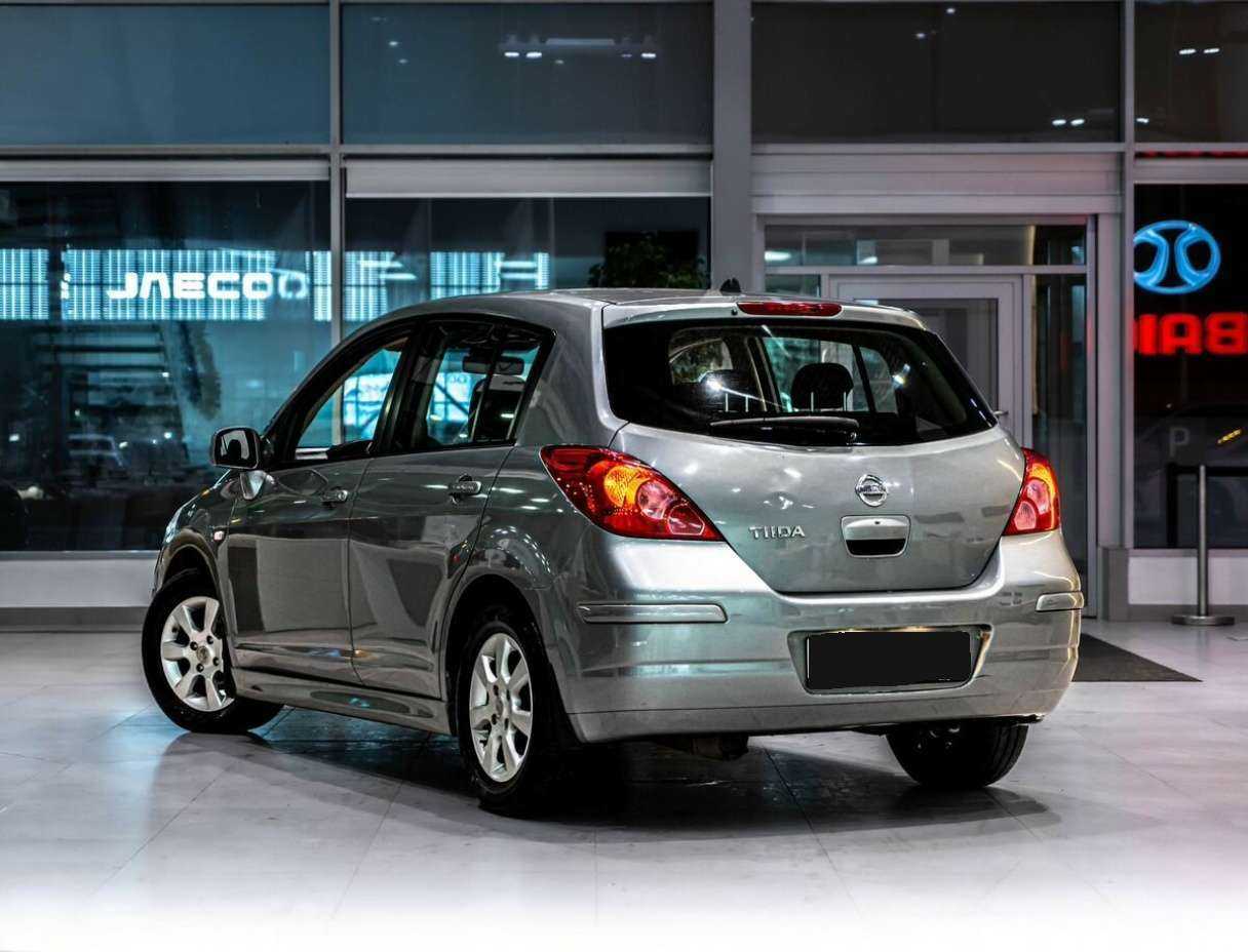 Купить Nissan Tiida с пробегом. Фото: #5