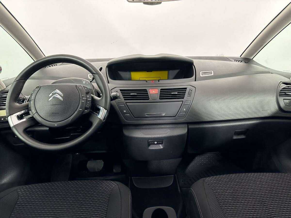 Купить Citroen C4 Picasso с пробегом. Фото: #6
