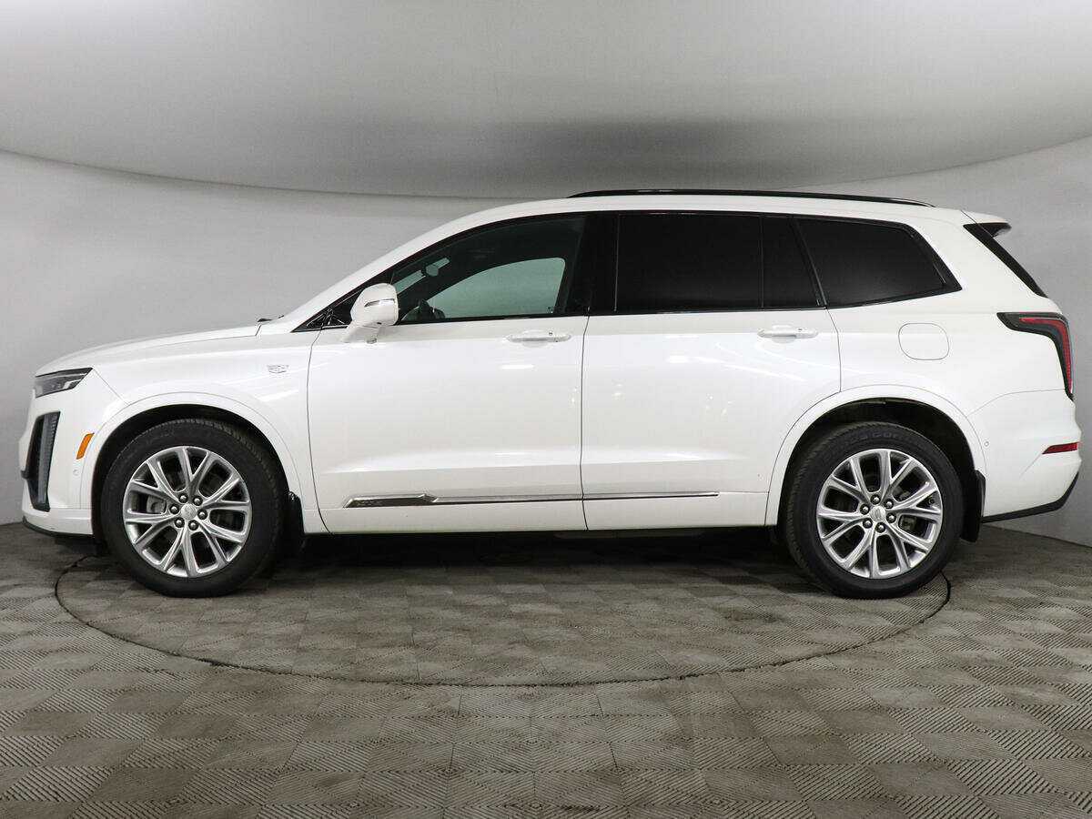 Купить Cadillac XT6 с пробегом. Фото: #7