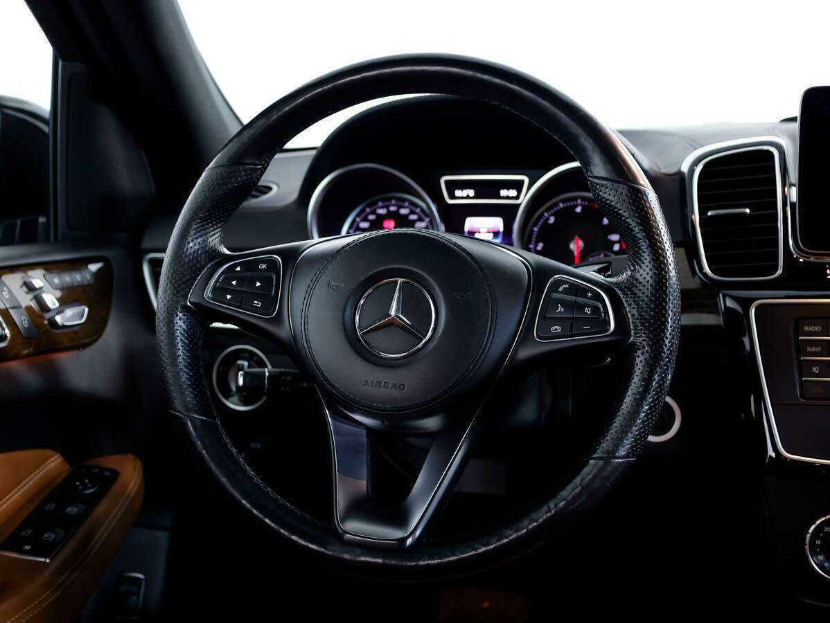 Купить Mercedes-Benz GLS с пробегом. Фото: #16