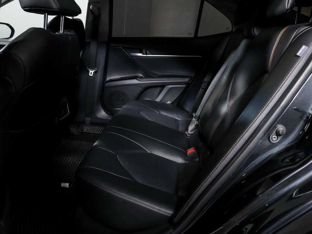Купить Toyota Camry с пробегом. Фото: #9