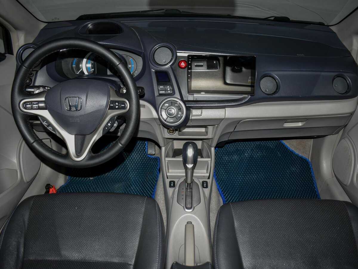 Купить Honda Insight с пробегом. Фото: #15