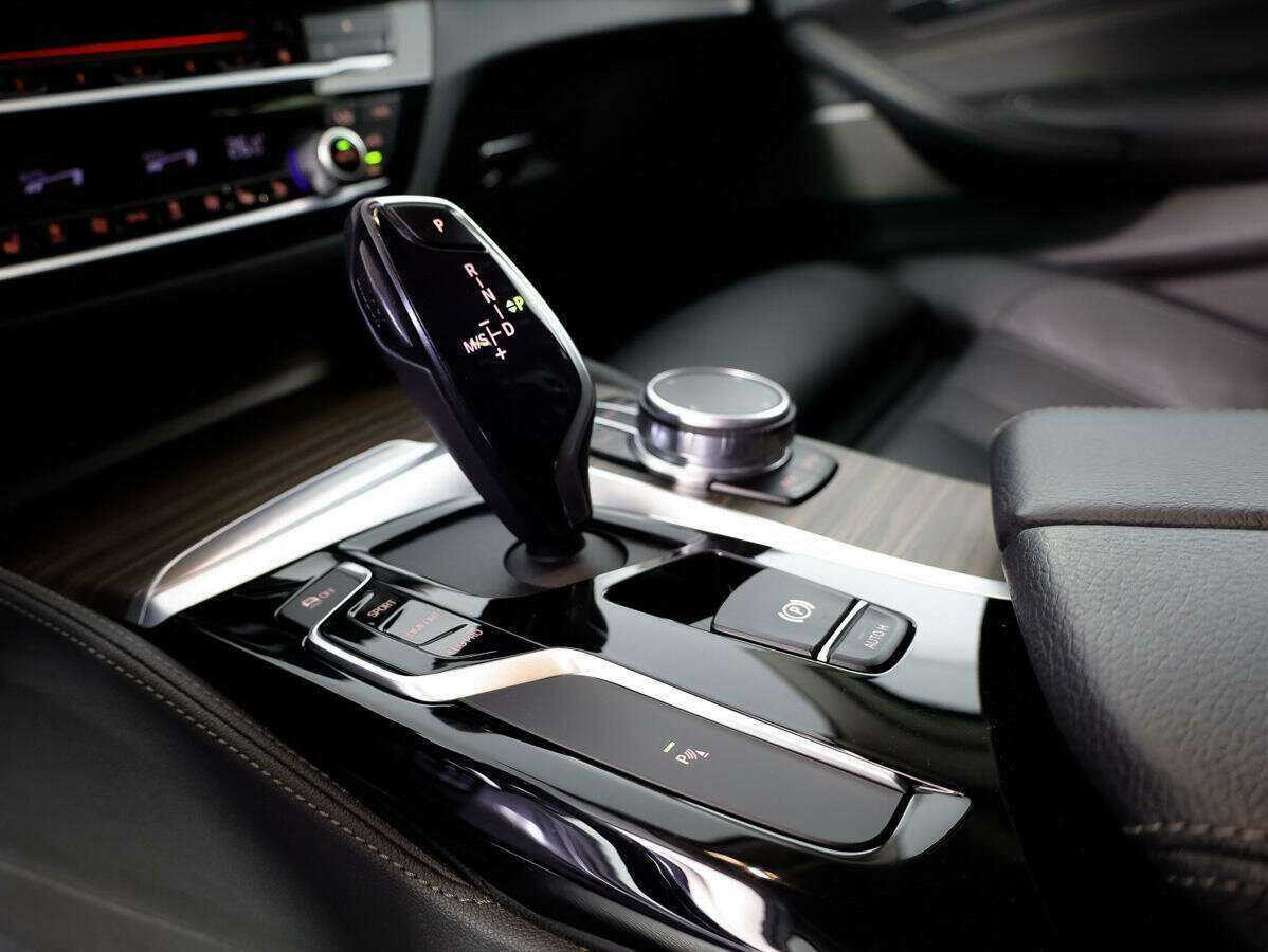 Купить BMW 5 серии с пробегом. Фото: #21