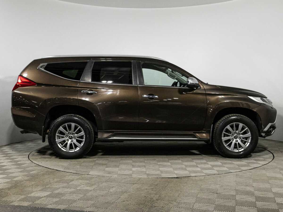 Купить Mitsubishi Pajero Sport с пробегом. Фото: #3