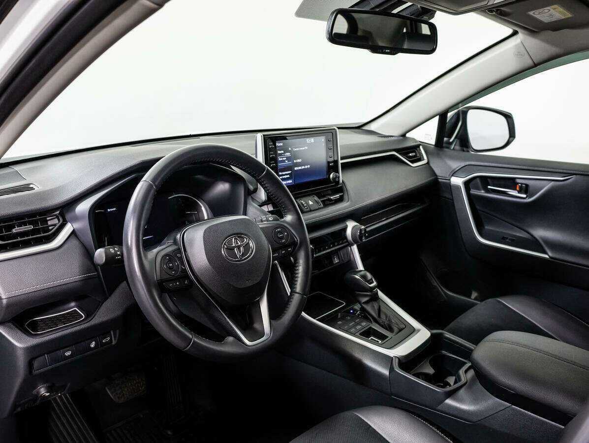 Купить Toyota RAV4 с пробегом. Фото: #8