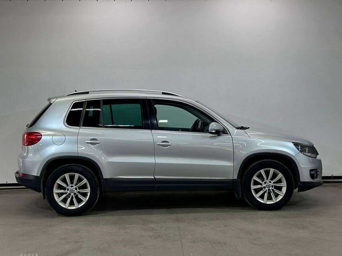 Купить Volkswagen Tiguan с пробегом. Фото: #3