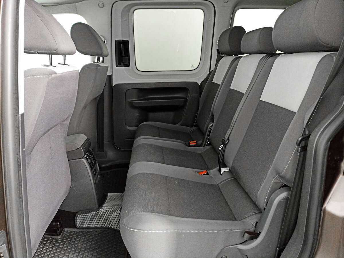 Купить Volkswagen Caddy с пробегом. Фото: #7