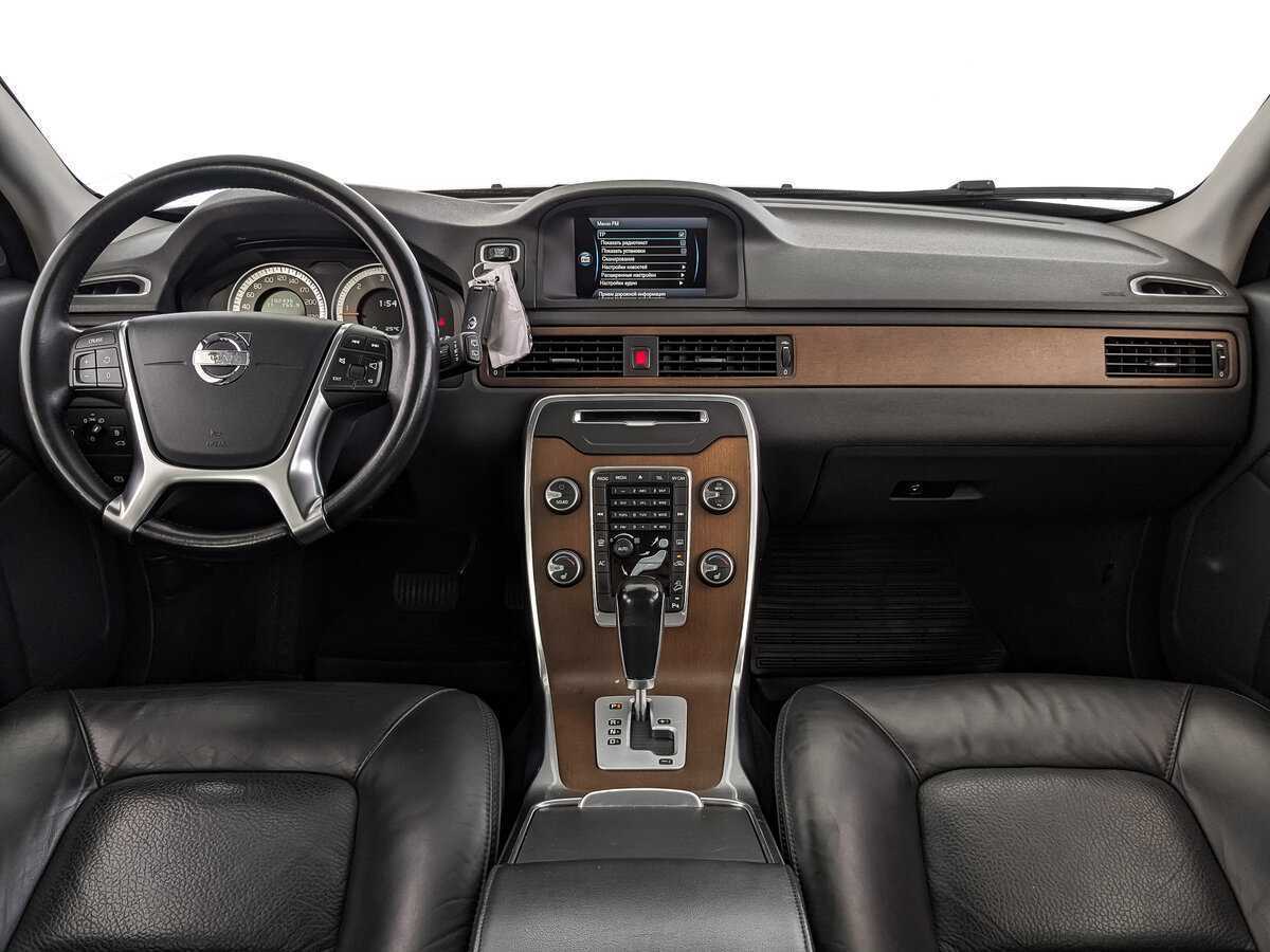 Купить Volvo XC70 с пробегом. Фото: #9