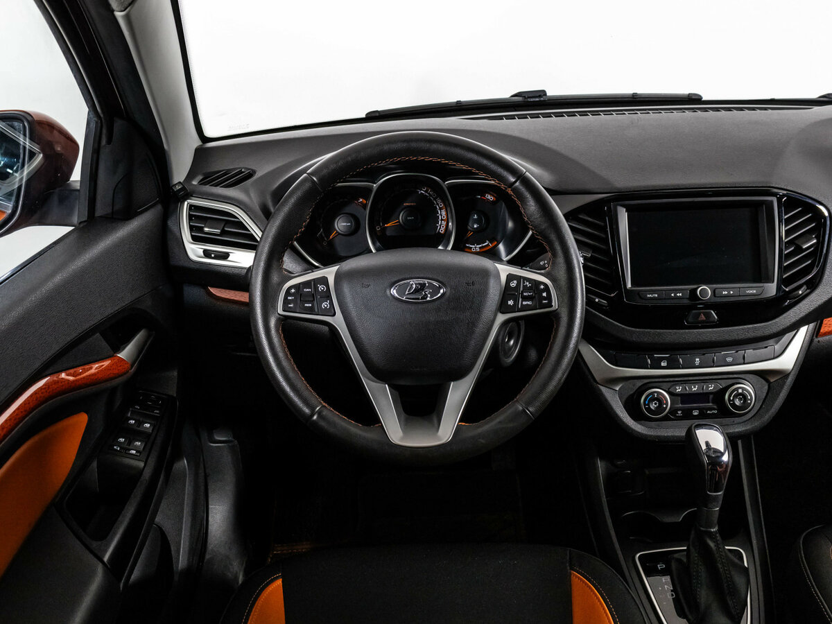 Купить Lada (ВАЗ) Vesta с пробегом. Фото: #8