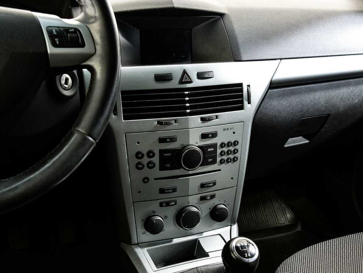 Купить Opel Astra с пробегом. Фото: #11