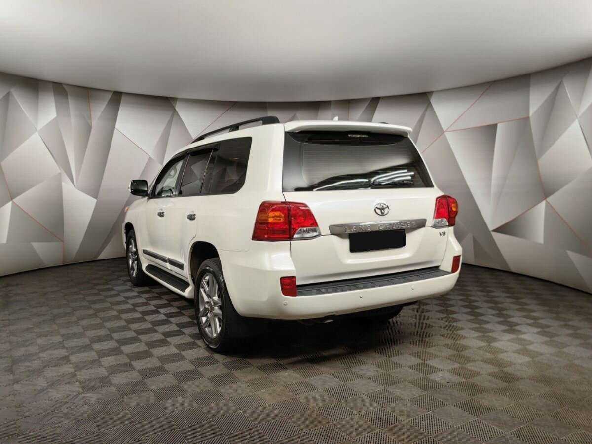 Купить Toyota Land Cruiser с пробегом. Фото: #3